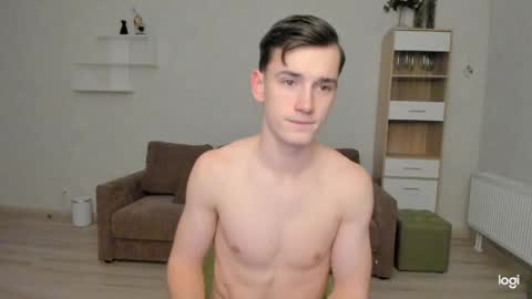 Snapshot of max_foks_ chatting on 03/17/26, 04:54 max_foks_ online show from 03/17/26, 04:54