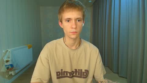 Max Gen with tats 24years  And Ethan without tats 20 years online show from 12/02/24, 12:30