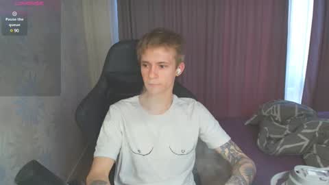 Max Gen with tats 24years  And Ethan without tats 20 years online show from 01/22/25, 01:42