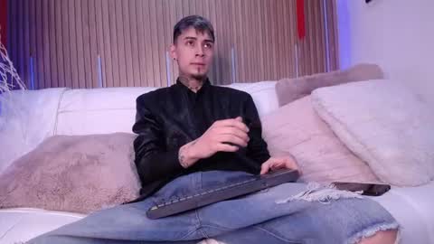 Max online show from 02/17/26, 12:45