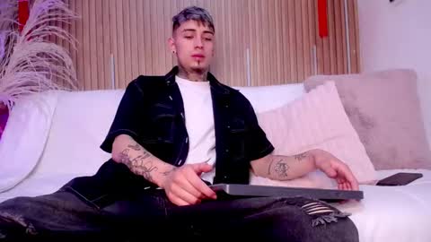 Max online show from 02/28/26, 01:01