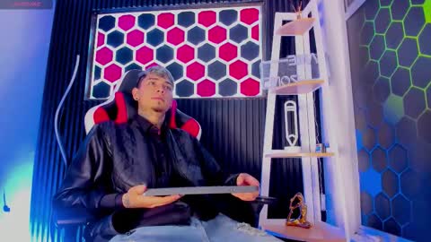 Max online show from 03/15/26, 03:34