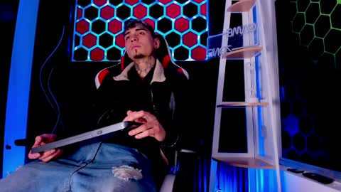 Max online show from 03/30/26, 02:56