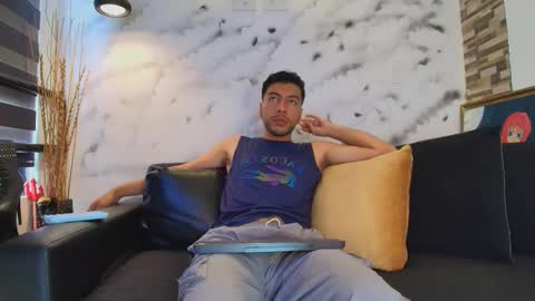 Max Hornye online show from 03/26/26, 07:19