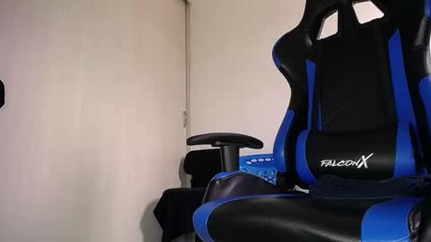 Snapshot of max_jones2 chatting on 03/29/26, 03:23 MAX online show from 03/29/26, 03:23