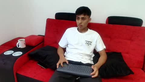 max_latin_ online show from 01/13/25, 11:30