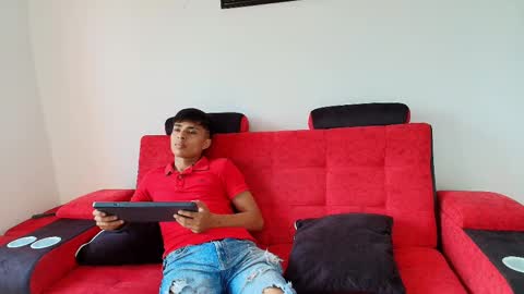 max_latin_ online show from 01/14/25, 01:06