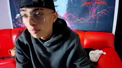 max_latin_ online show from 01/30/25, 11:33