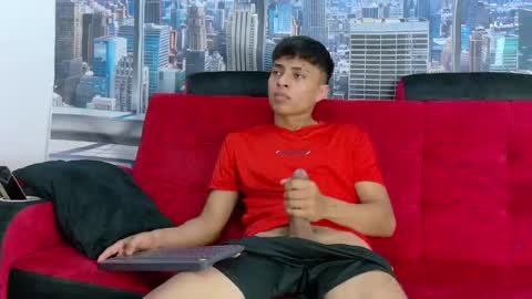 max_latin_ online show from 02/05/25, 09:15