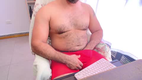 Snapshot of max_love25 chatting on 04/06/26, 06:53 max_love25 online show from 04/06/26, 06:53