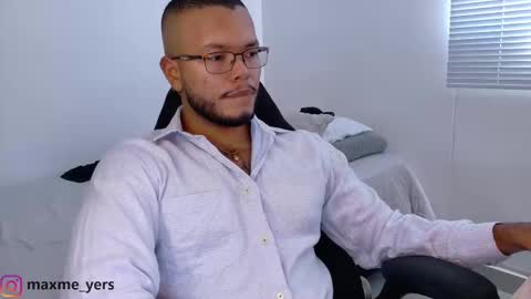 Snapshot of max_meyer chatting on 10/25/25, 07:41 max_meyer online show from 10/25/25, 07:41