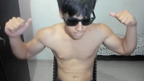 Snapshot of max_miller66 chatting on 11/06/25, 06:09 Max online show from 11/06/25, 06:09