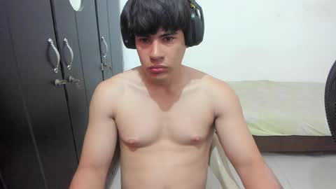 Max online show from 04/04/26, 04:26