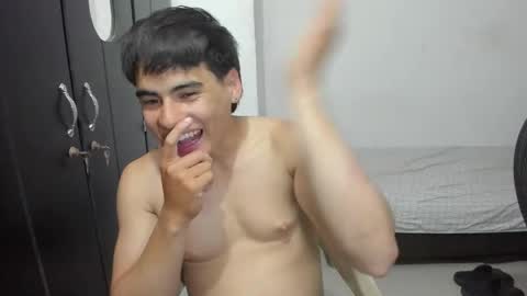 Max online show from 04/19/26, 03:06