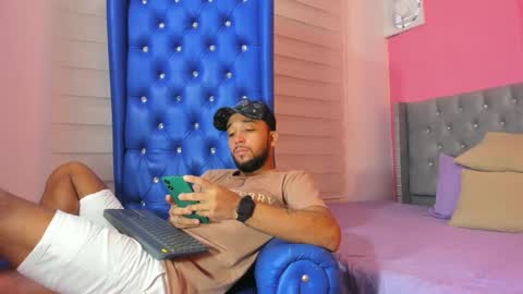 max_sexyhot26 online show from 12/23/24, 04:01