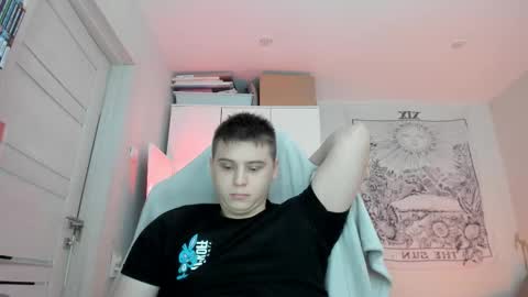 Max online show from 02/14/26, 05:48