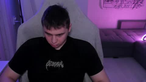 Max online show from 02/25/26, 01:21