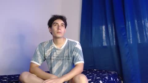 Snapshot of max_snow1616 chatting on 11/12/25, 07:03 max_snow1616 online show from 11/12/25, 07:03