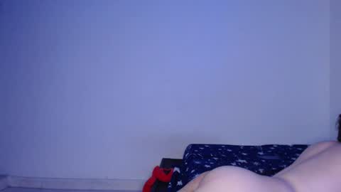 Snapshot of max_snow1616 chatting on 12/13/25, 07:53 max_snow1616 online show from 12/13/25, 07:53