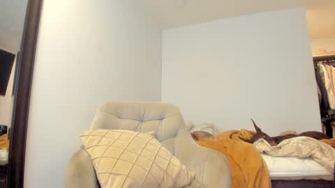 Snapshot of max_steelc chatting on 11/16/25, 01:55 max_steelc online show from 11/16/25, 01:55