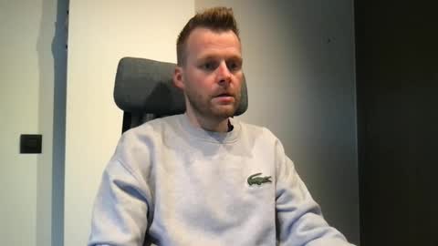 Max take off clothes online show from 02/10/26, 09:02