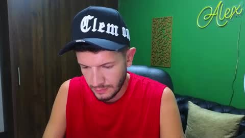 Snapshot of max_tayloor chatting on 12/04/24, 03:04 Max Taylor online show from 12/04/24, 03:04