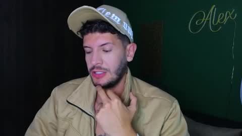 Snapshot of max_tayloor chatting on 12/04/24, 08:07 Max Taylor online show from 12/04/24, 08:07