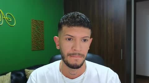 Snapshot of max_tayloor chatting on 12/26/24, 07:05 Max Taylor online show from 12/26/24, 07:05