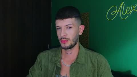 Snapshot of max_tayloor chatting on 01/02/25, 10:01 Max Taylor online show from 01/02/25, 10:01