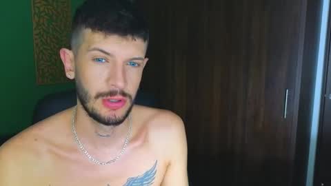 Snapshot of max_tayloor chatting on 02/01/25, 09:08 Max Taylor online show from 02/01/25, 09:08