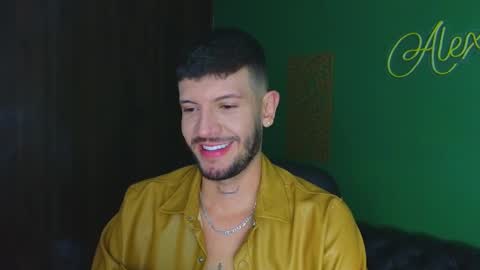 Snapshot of max_tayloor chatting on 02/11/25, 04:33 Max Taylor online show from 02/11/25, 04:33