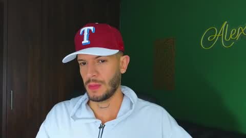 Snapshot of max_tayloor chatting on 02/12/25, 01:37 Max Taylor online show from 02/12/25, 01:37