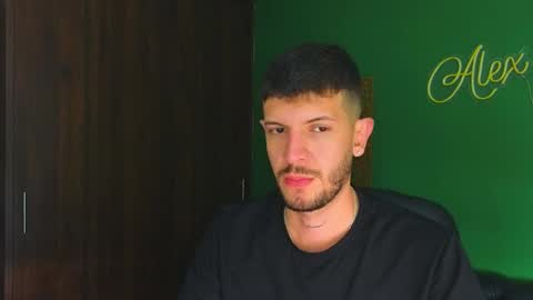 Snapshot of max_tayloor chatting on 02/21/25, 08:16 Max Taylor online show from 02/21/25, 08:16