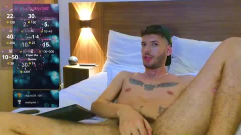 Snapshot of max_tayloor chatting on 02/25/25, 01:30 Max Taylor online show from 02/25/25, 01:30