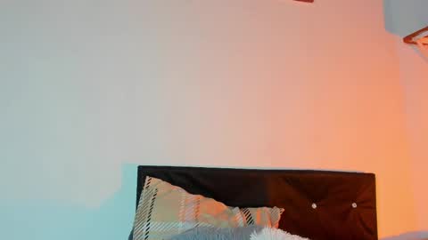 max online show from 09/22/25, 03:30