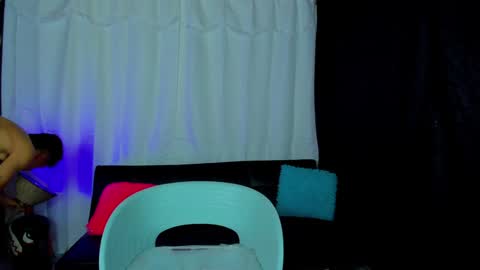 Snapshot of max_wild01 chatting on 01/24/25, 05:21 MAX online show from 01/24/25, 05:21