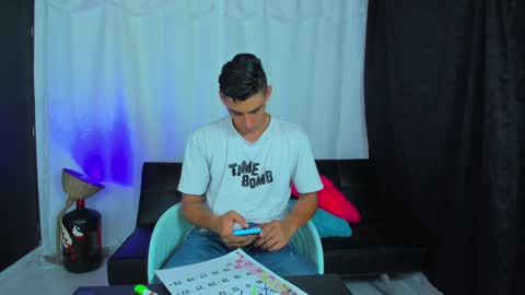 Snapshot of max_wild01 chatting on 03/10/25, 06:05 MAX online show from 03/10/25, 06:05