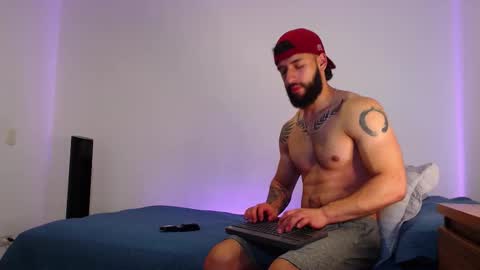 max_xl_ online show from 10/28/25, 03:47