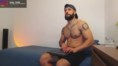 Snapshot of max_xl_ chatting on 05/15/26, 02:40 max_xl_ online show from 05/15/26, 02:40