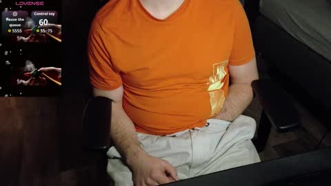 Snapshot of maxboner94 chatting on 11/21/25, 04:27 maxboner94 online show from 11/21/25, 04:27