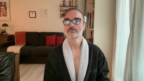 Max Mikado online show from 01/18/25, 03:27