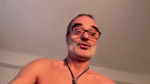 Max Mikado online show from 11/14/25, 03:11