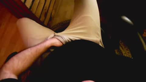 Snapshot of maxcamlove chatting on 01/12/25, 03:49 maxcamlove online show from 01/12/25, 03:49