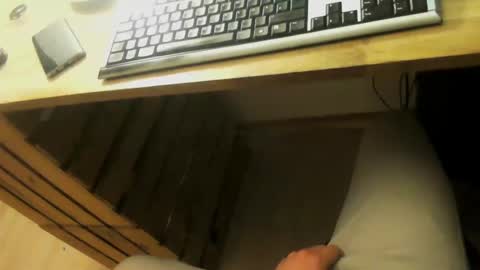 Snapshot of maxcamlove chatting on 03/12/25, 10:39 maxcamlove online show from 03/12/25, 10:39