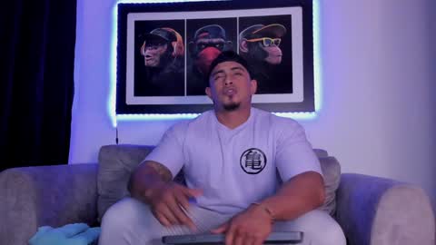 Snapshot of maxcarther chatting on 01/19/25, 12:49 Maxcarther online show from 01/19/25, 12:49