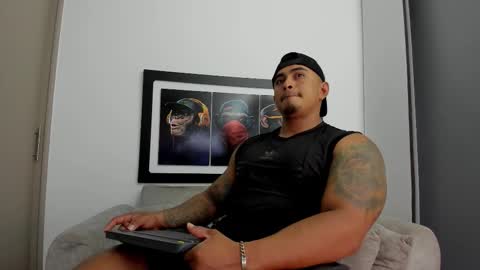 Snapshot of maxcarther chatting on 11/16/25, 07:30 Maxcarther online show from 11/16/25, 07:30