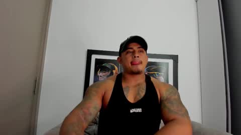 Snapshot of maxcarther chatting on 11/20/25, 09:25 Maxcarther online show from 11/20/25, 09:25