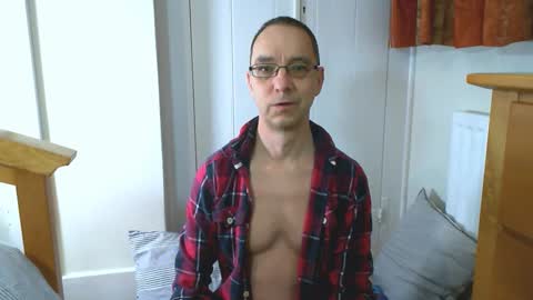 Snapshot of maxdavies chatting on 02/01/26, 04:00 Max Davies online show from 02/01/26, 04:00