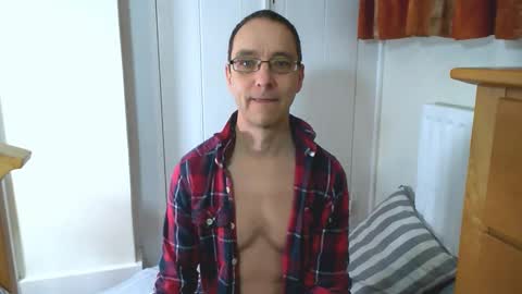 Snapshot of maxdavies chatting on 02/27/26, 11:21 Max Davies online show from 02/27/26, 11:21