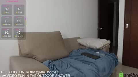 MAXandJHONNY online show from 09/29/25, 10:14